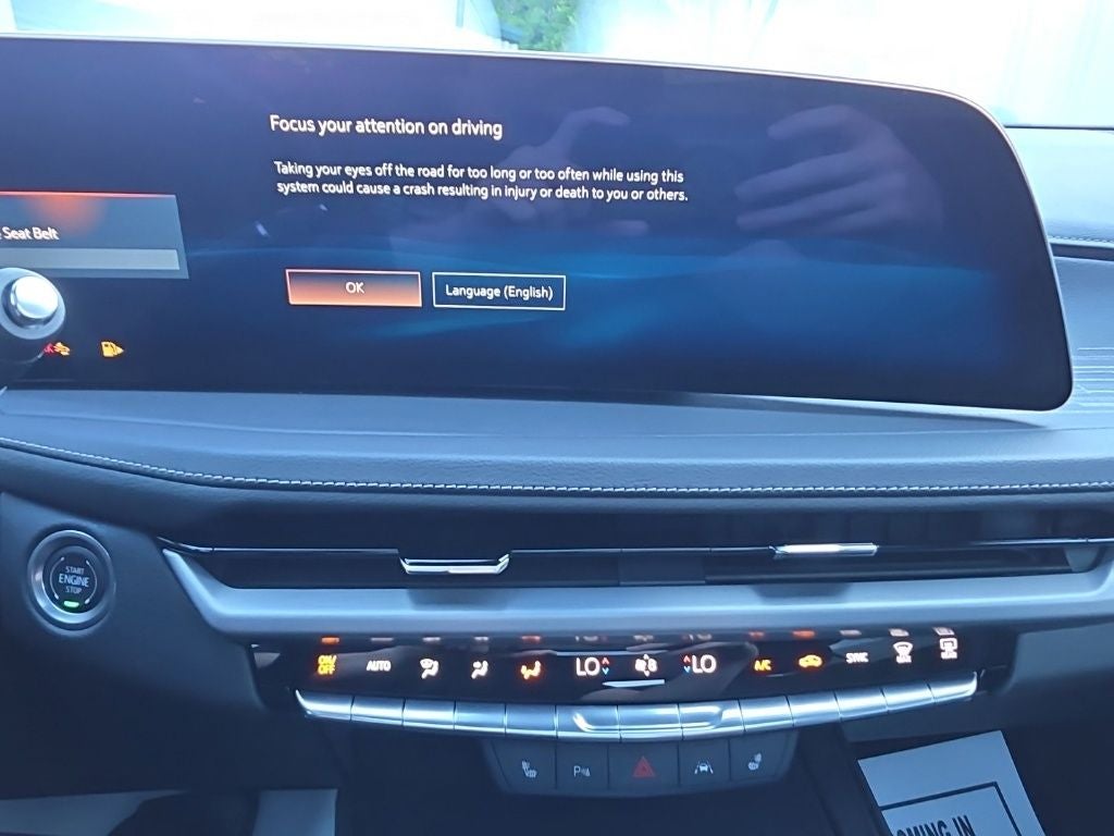 2025 Cadillac XT4 Premium Luxury