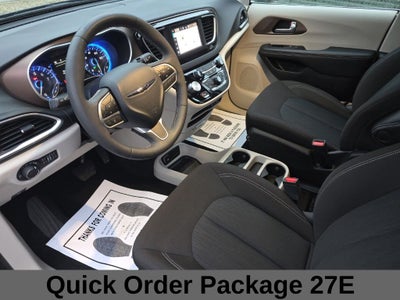 2024 Chrysler Voyager LX