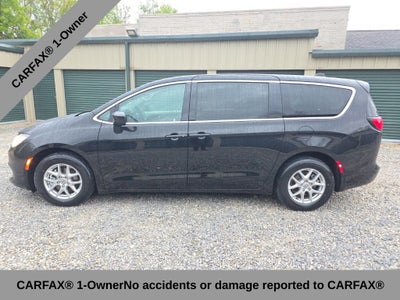 2024 Chrysler Voyager LX