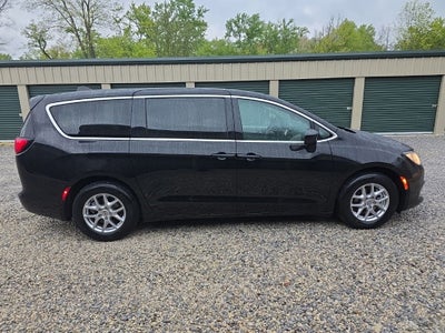 2024 Chrysler Voyager LX