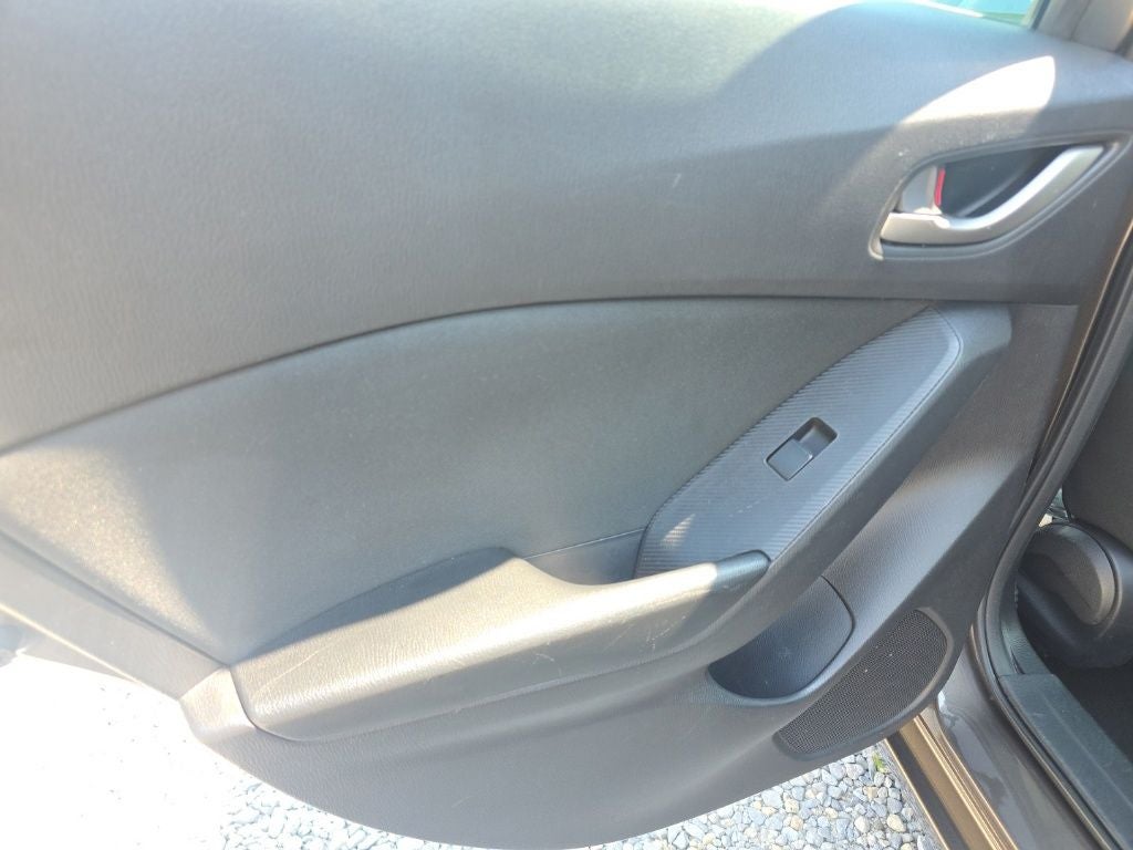 2015 Mazda Mazda3 i Sport