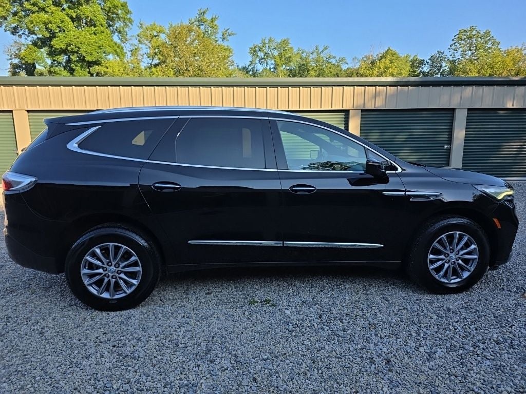 2023 Buick Enclave Essence