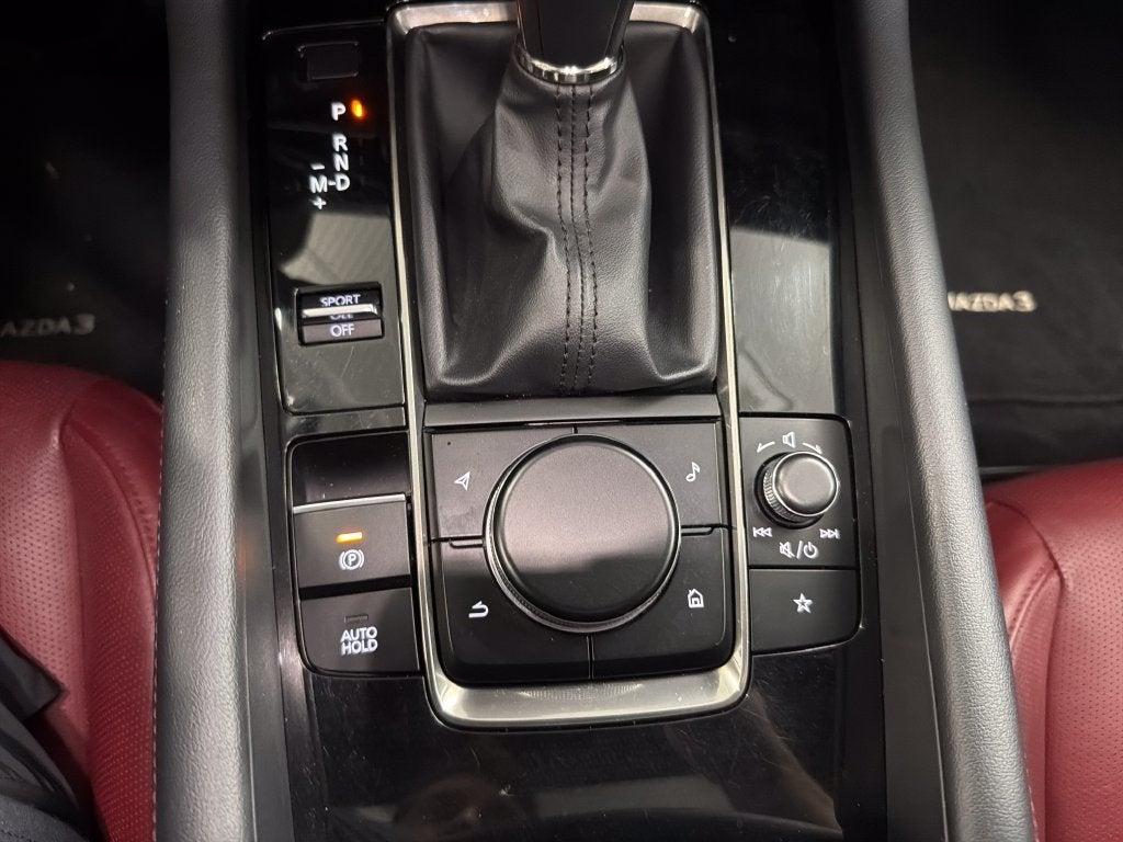 2023 Mazda Mazda3 2.5 S Carbon Edition
