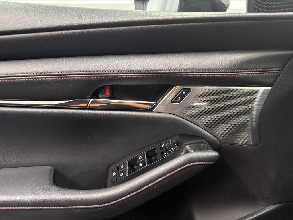 2023 Mazda Mazda3 2.5 S Carbon Edition