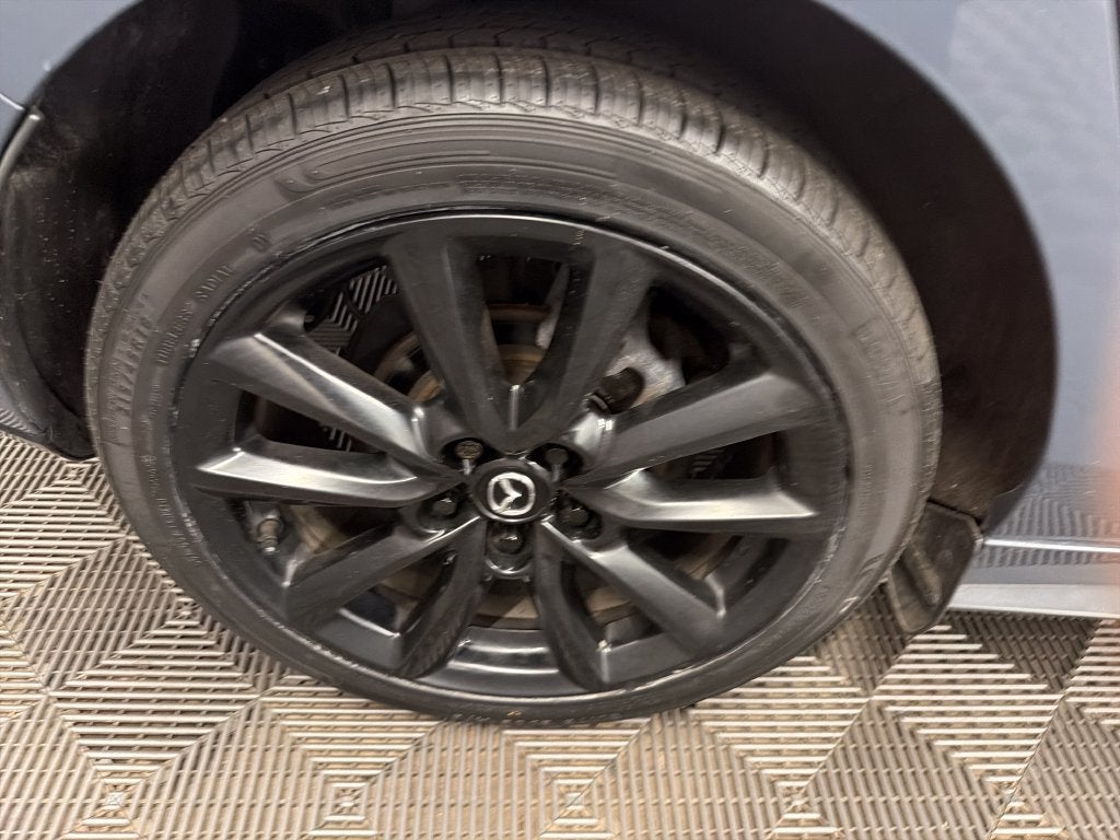 2023 Mazda Mazda3 2.5 S Carbon Edition