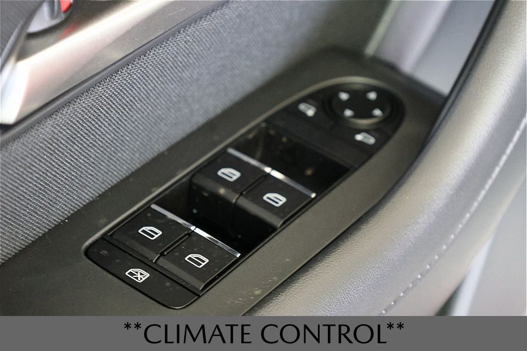 2026 Mazda Mazda CX-70 Plug-In Hybrid SC AWD